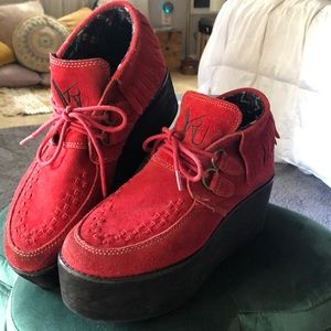 YRU Platform Fringe Shoes